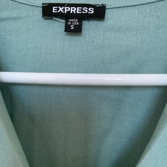 NWT Express Women's Teal Button Down Shirt - Loose Fit - Picture 3 of 5